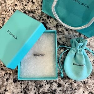 Authentic Tiffany & Co. 3 Diamond Sterling Silver Somerset Mesh Band Ring